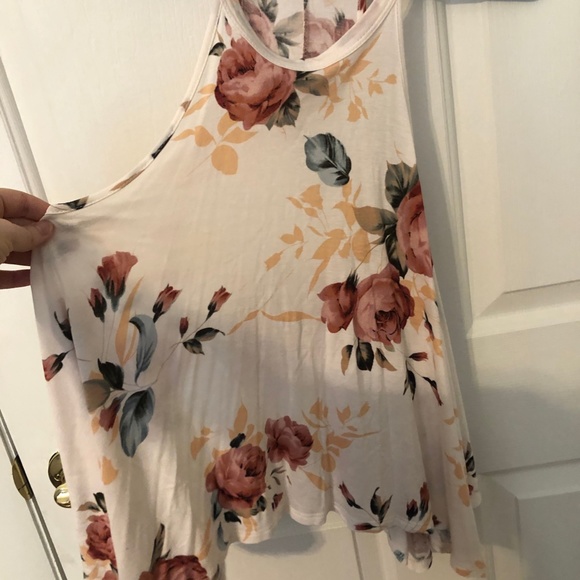 floral flowy tank top - Picture 2 of 3